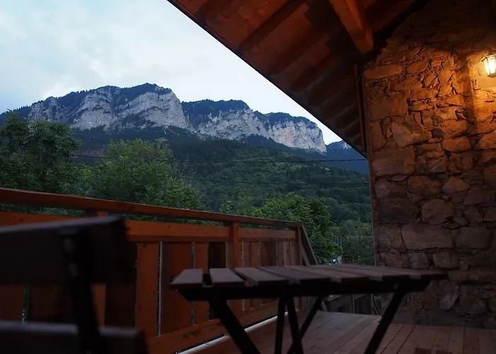 Bed & Breakfast Chez Julie Thollon-les-Memises