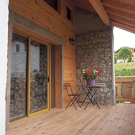 Bed & Breakfast Chez Julie Thollon-les-Memises